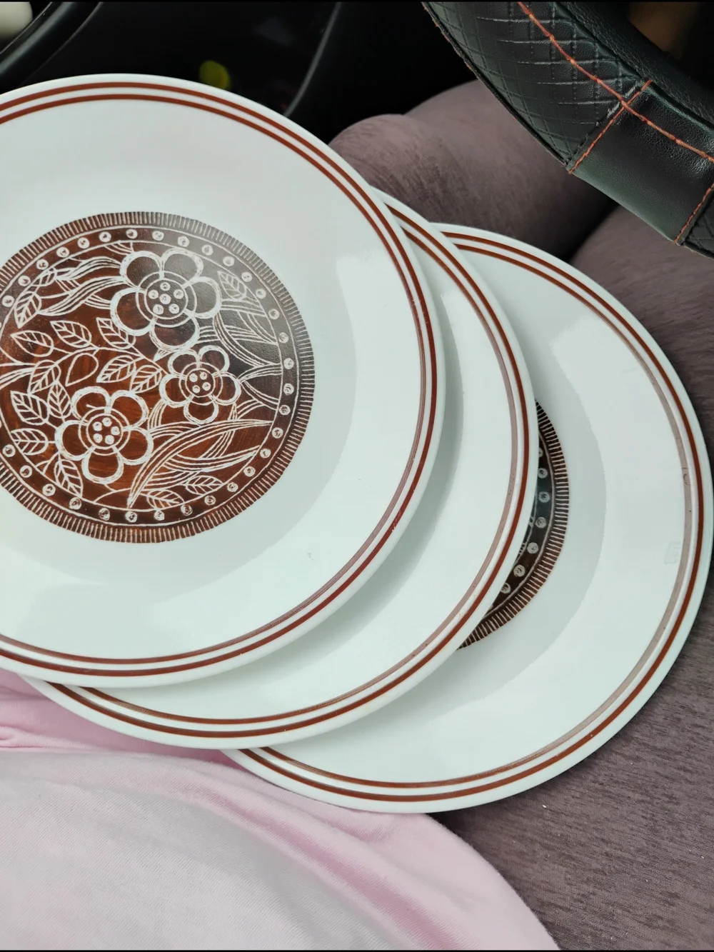 Vintage Corelle Brown 9-in Dinner Plates Set Of Three